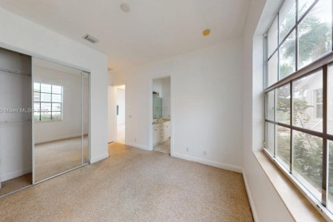 Villa ou maison à louer à Davie, Floride: 4 chambres, 256.6 m2 № 1937225 - photo 24
