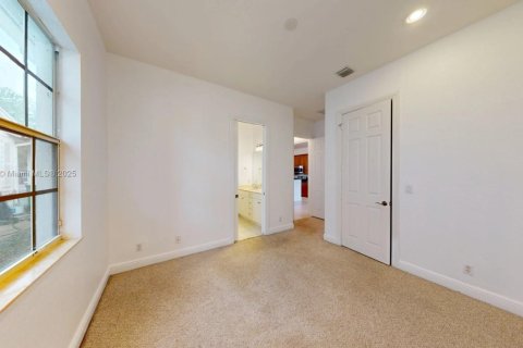 Villa ou maison à louer à Davie, Floride: 4 chambres, 256.6 m2 № 1937225 - photo 23