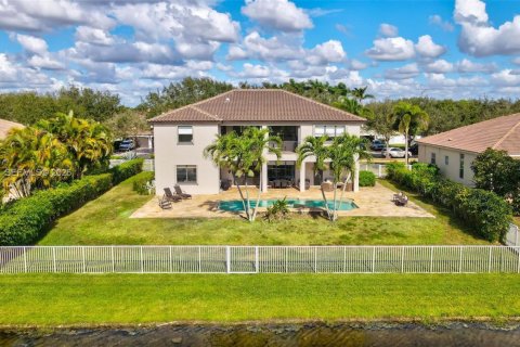 Villa ou maison à vendre à Cooper City, Floride: 5 chambres, 378.48 m2 № 2003176 - photo 4