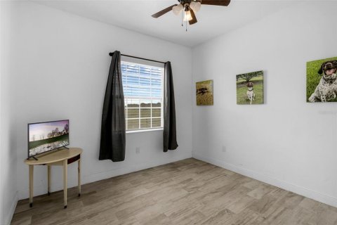 House in Frostproof, Florida 3 bedrooms, 132.2 sq.m. № 1916630 - photo 23