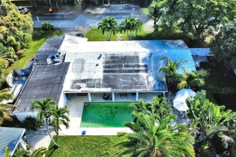 Casa en venta en Palmetto Bay, Florida, 4 dormitorios, 195 m2 № 2428400 - foto 6