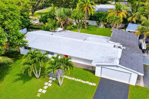 Casa en venta en Palmetto Bay, Florida, 4 dormitorios, 195 m2 № 2428400 - foto 10