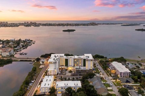 Copropriété à vendre à Clearwater, Floride: 2 chambres, 170.94 m2 № 2308239 - photo 3