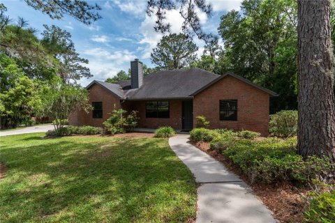 Villa ou maison à vendre à Ocala, Floride: 2 chambres, 194.72 m2 № 1908718 - photo 1