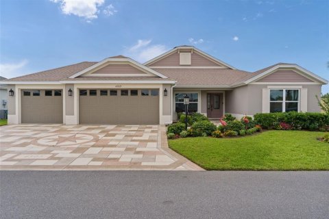 Casa en The Villages, Florida 3 dormitorios, 191.38 m2 № 2387565