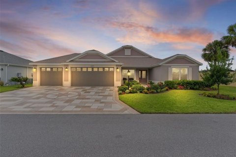 Casa en venta en The Villages, Florida, 3 dormitorios, 191.38 m2 № 2387565 - foto 3