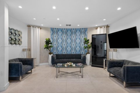 Condo in Miami Beach, Florida № 1951577 - photo 5