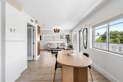 Condo in Miami Beach, Florida № 1951577 - photo 10