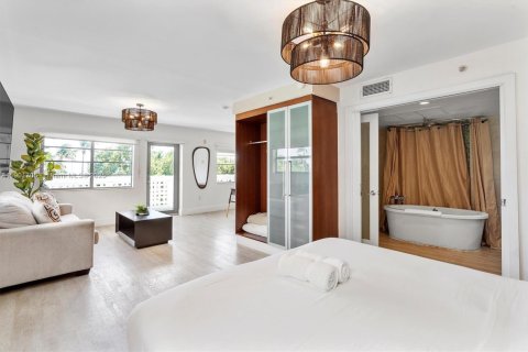 Condo in Miami Beach, Florida № 1951577 - photo 19
