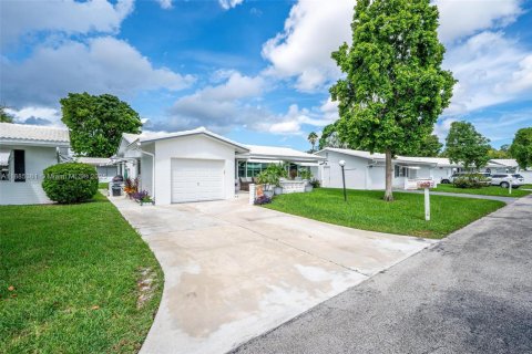 Villa ou maison à vendre à Plantation, Floride: 2 chambres, 133.59 m2 № 1931659 - photo 24