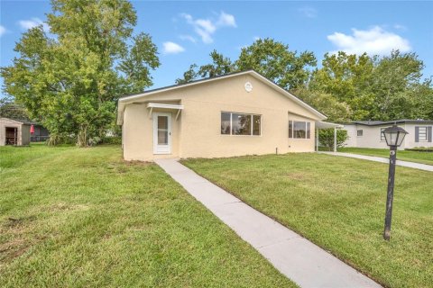 Casa en alquiler en Deltona, Florida, 3 dormitorios, 113.62 m2 № 1913448 - foto 2