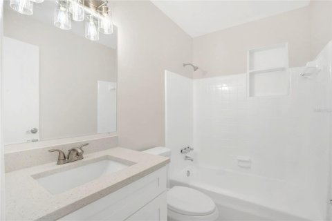 Casa en alquiler en Deltona, Florida, 3 dormitorios, 113.62 m2 № 1913448 - foto 11