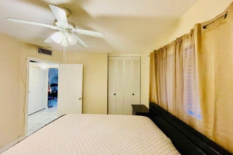 Copropriété à vendre à Lauderdale Lakes, Floride: 2 chambres, 87.7 m2 № 2250517 - photo 7
