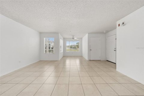Condo in Kissimmee, Florida, 2 bedrooms № 2111886 - photo 8
