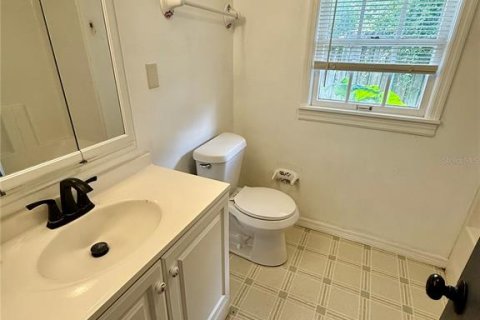 Villa ou maison à vendre à Tampa, Floride: 2 chambres, 75.25 m2 № 2402899 - photo 23