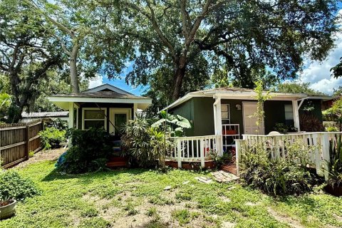 Villa ou maison à vendre à Tampa, Floride: 2 chambres, 75.25 m2 № 2402899 - photo 3