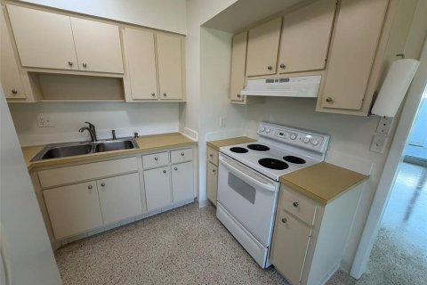 Appartement à louer à North Port, Floride: 2 chambres, 74.32 m2 № 2396135 - photo 8