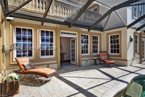 Casa en venta en Cape Coral, Florida, 7 dormitorios, 652.64 m2 № 2053651 - foto 4