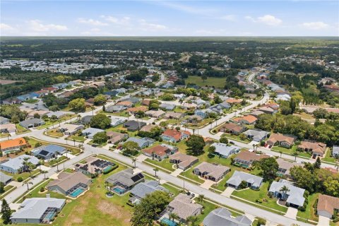 House in Hudson, Florida 3 bedrooms, 193.7 sq.m. № 2134189 - photo 27