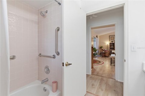 House in Hudson, Florida 3 bedrooms, 193.7 sq.m. № 2134189 - photo 19