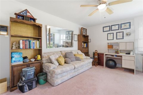 House in Hudson, Florida 3 bedrooms, 193.7 sq.m. № 2134189 - photo 17