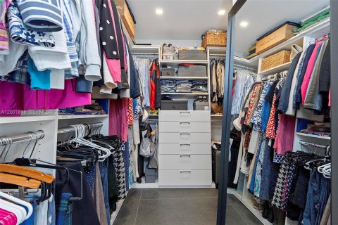 Condo in Miami Beach, Florida, 2 bedrooms  № 2068161 - photo 20