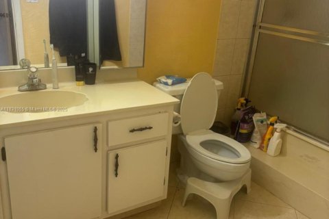 Condo in Weston, Florida, 2 bedrooms  № 1954198 - photo 7