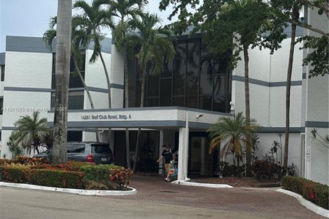 Condo in Weston, Florida, 2 bedrooms  № 1954198 - photo 12