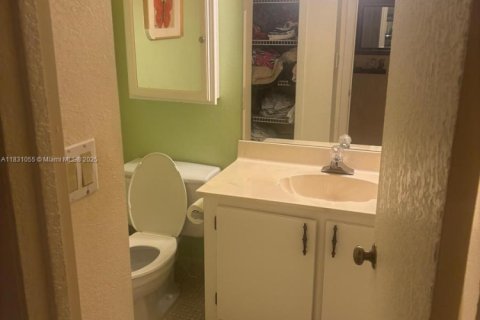 Condo in Weston, Florida, 2 bedrooms  № 1954198 - photo 6