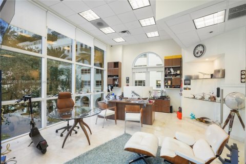 Купить коммерческую недвижимость в Форт-Лодердейл, Флорида № 2012978 - фото 17