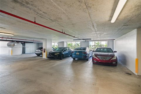 Купить коммерческую недвижимость в Форт-Лодердейл, Флорида № 2012978 - фото 26