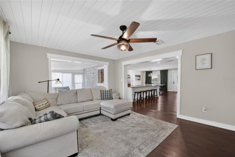 House in Ocala, Florida 3 bedrooms, 165.83 sq.m. № 2259531 - photo 13