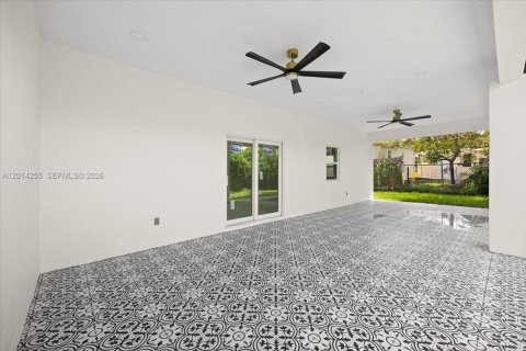 House in West Palm Beach, Florida 4 bedrooms № 2076492 - photo 7
