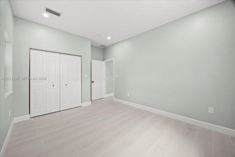 House in West Palm Beach, Florida 4 bedrooms № 2076492 - photo 15
