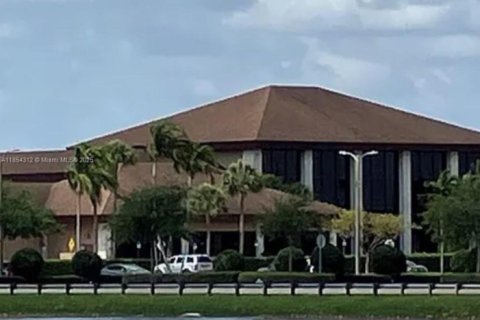 Copropriété à vendre à Pembroke Pines, Floride: 2 chambres, 86.96 m2 № 1872104 - photo 25
