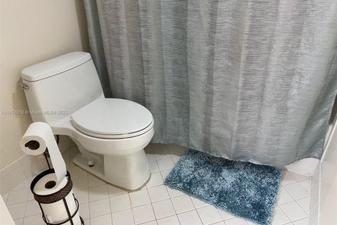 Copropriété à vendre à Pembroke Pines, Floride: 2 chambres, 86.96 m2 № 1872104 - photo 3