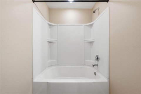 Villa ou maison à louer à Tavares, Floride: 3 chambres, 137.77 m2 № 2429606 - photo 25