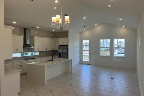 House in Orlando, Florida 3 bedrooms, 161 sq.m. № 2379465 - photo 5