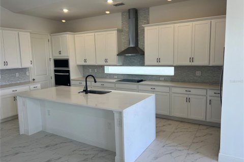 House in Orlando, Florida 3 bedrooms, 161 sq.m. № 2379465 - photo 3