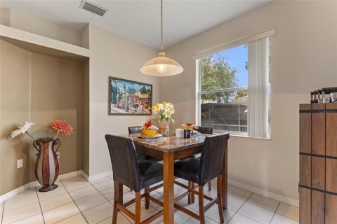 Casa en venta en Haines City, Florida, 4 dormitorios, 178.37 m2 № 1917589 - foto 22