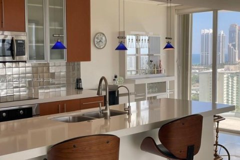 Copropriété à louer à Aventura, Floride: 2 chambres, 175.31 m2 № 1970215 - photo 15