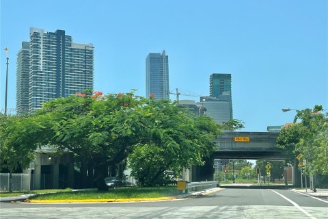 Apartamento en alquiler en Miami, Florida, 2 dormitorios, 62.71 m2 № 1955125 - foto 10