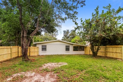 Снять в аренду виллу или дом в Тампа, Флорида 3 комнаты, 107.86м2, № 1658068 - фото 15