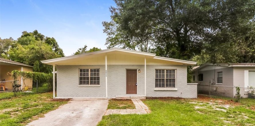Casa en Tampa, Florida 4 dormitorios, 107.86 m2 № 1658068