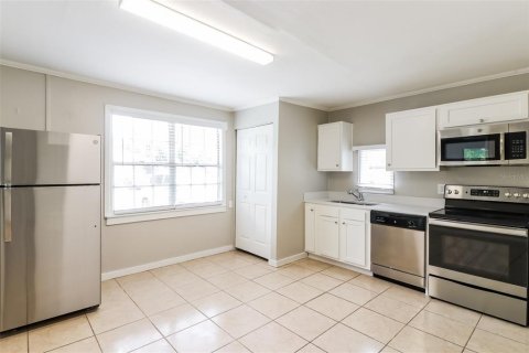 Снять в аренду виллу или дом в Тампа, Флорида 3 комнаты, 107.86м2, № 1658068 - фото 5