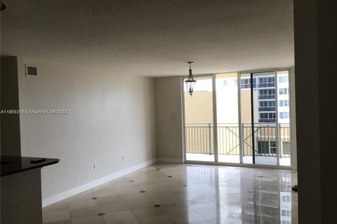 Copropriété à louer à Hallandale Beach, Floride: 2 chambres, 110.55 m2 № 1726606 - photo 21
