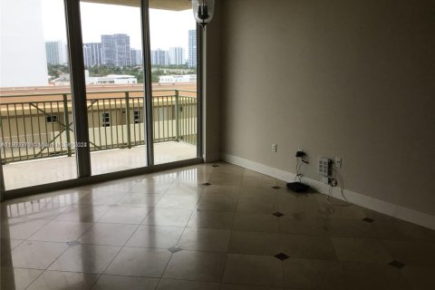 Copropriété à louer à Hallandale Beach, Floride: 2 chambres, 110.55 m2 № 1726606 - photo 22