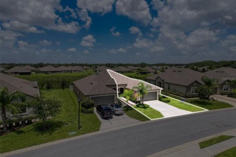 House in Hudson, Florida 3 bedrooms, 124.21 sq.m. № 1851535 - photo 2
