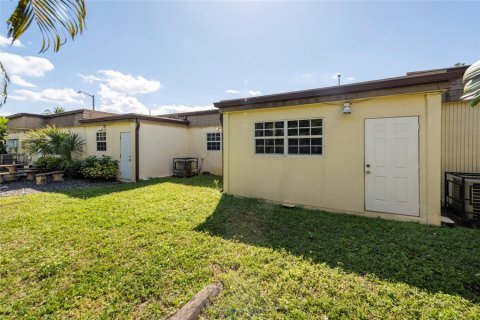 Office in Dania Beach, Florida № 1024509