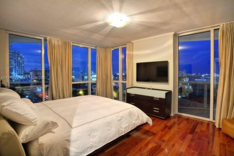 Condo in Miami Beach, Florida, 2 bedrooms  № 1698108 - photo 28